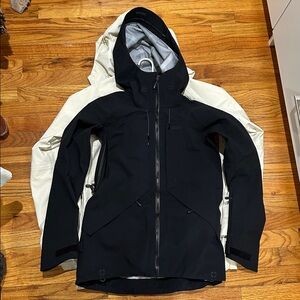 TREW Black Stella Shell Jacket